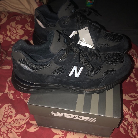 NEW BALANCE 992  TRIPLE BLACK - BRAND NEW!! - Picture 2 of 8